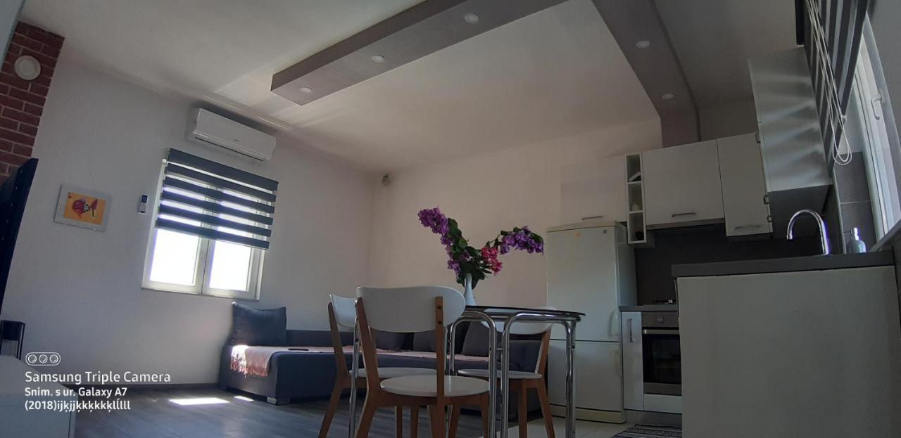 Katarina Appartement Pakoštane Buitenkant foto